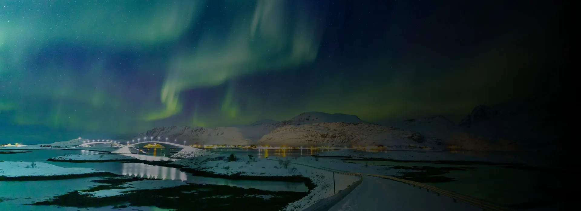 NORTHERN-LIGHTS-IN-THE-FAR-NORTH